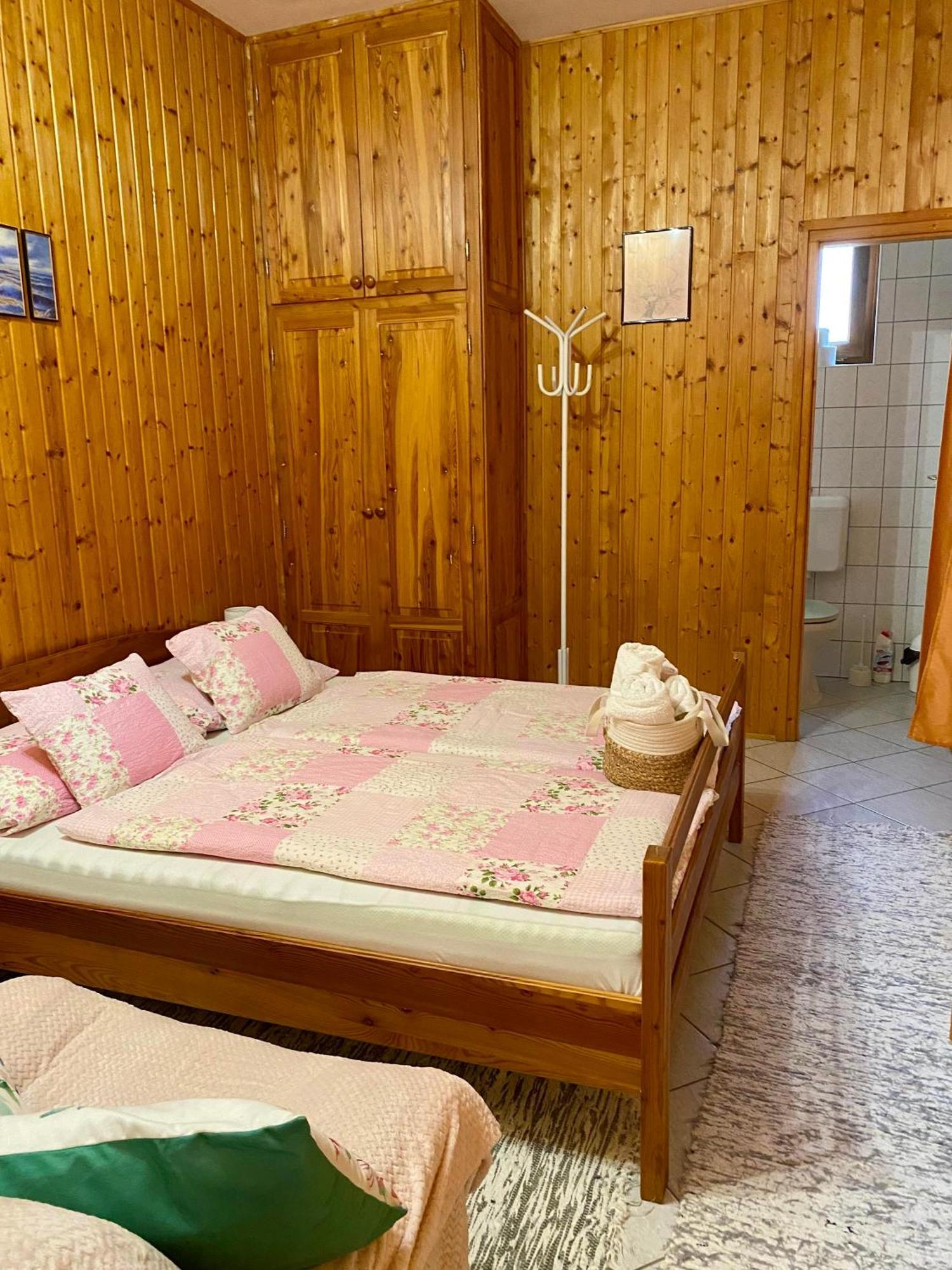 Katalin App. Zalagyoengye Zalakaros Exterior foto