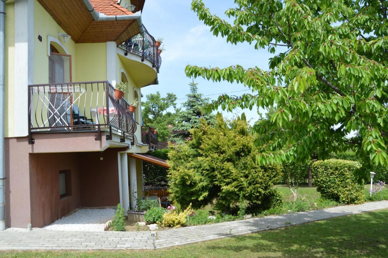 Katalin App. Zalagyoengye Zalakaros Exterior foto